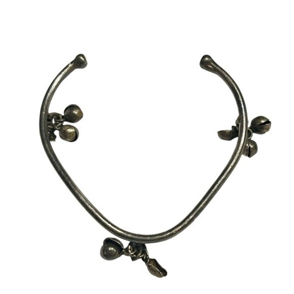 🎨 Antique Adjustable Silver Bracelet with Bells 🎨